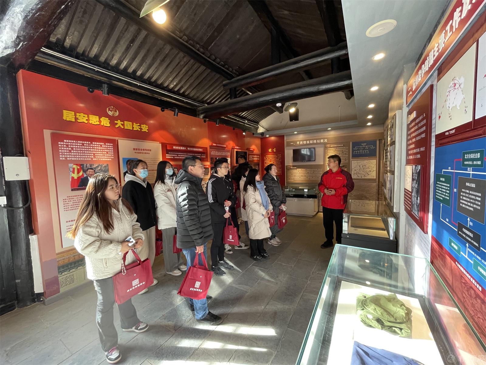 新闻图3.jpg 新闻图3.jpg